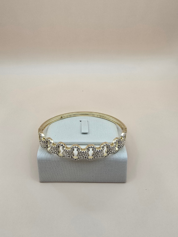 BRACELETE CRAVEJADO LUXO - Imagem 2