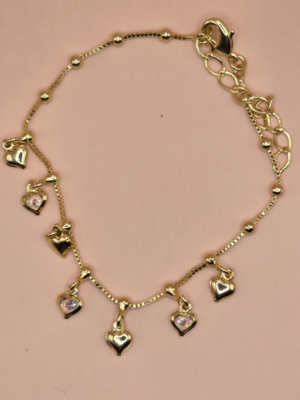 Pulseira com Corações em Zircônia – Banhada a Ouro - Imagem 2