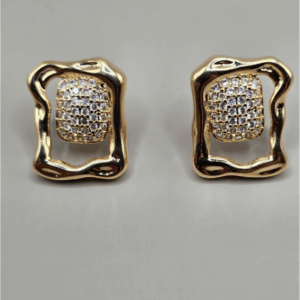 Brinco Botão Cravejado Orgânico – Banhado a Ouro 18K