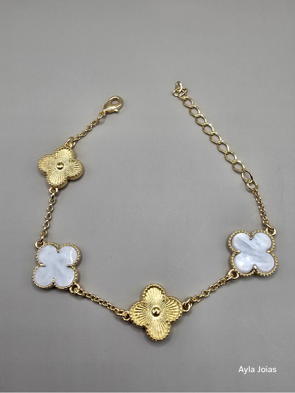 Pulseira Trevo Cravejada Luxo Banhada a Ouro 18K