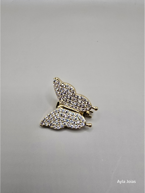 Berloque Borboleta Cravejado em Ouro 18k