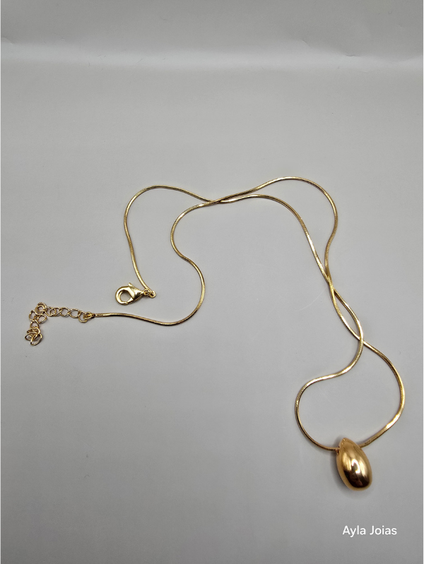 Colar Curto com Pingente Oval – Banhado a Ouro 18K - Imagem 3